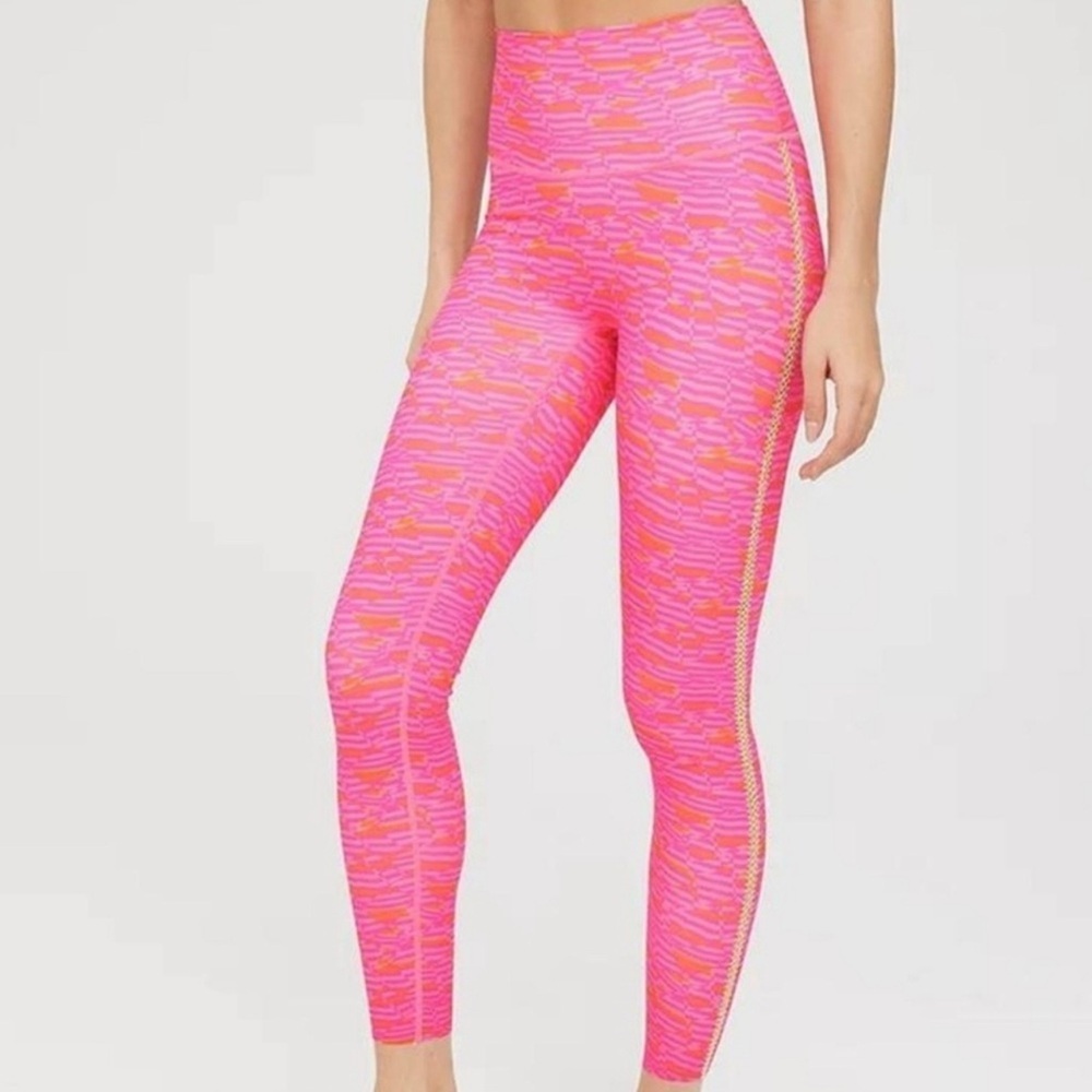 OFFLINE by Aerie Goals 7/8 Leggings hi-rise crochet inset size: L
